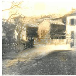 Rue des Coudouniers et école